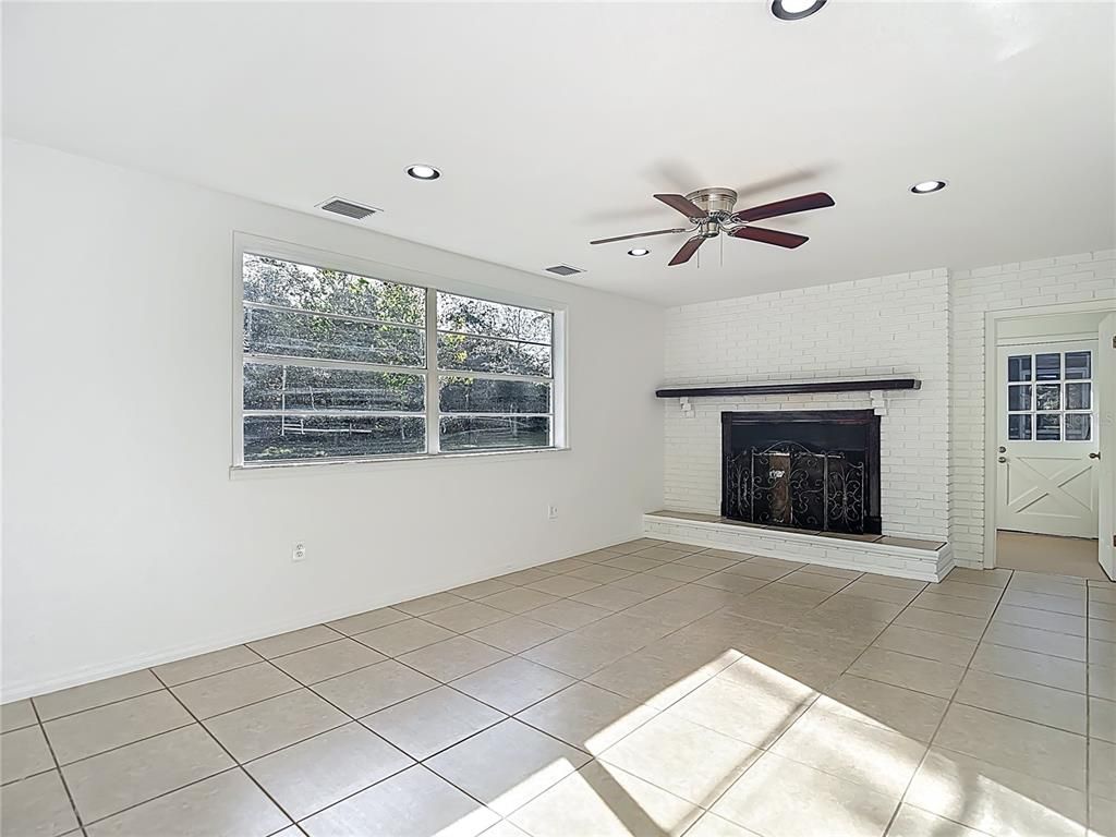Empty room, Fireplace, Interior, Recessed Lighting