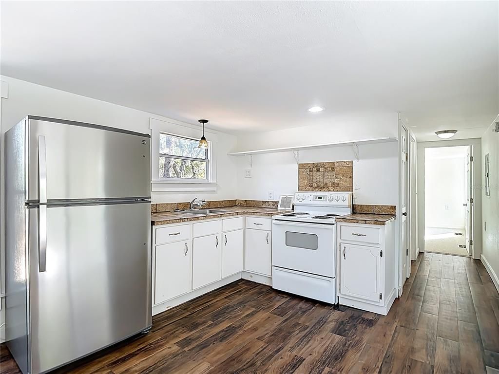 Interior, Kitchen, Pendant Lights, Recessed Lighting, Wood Texture Flooring