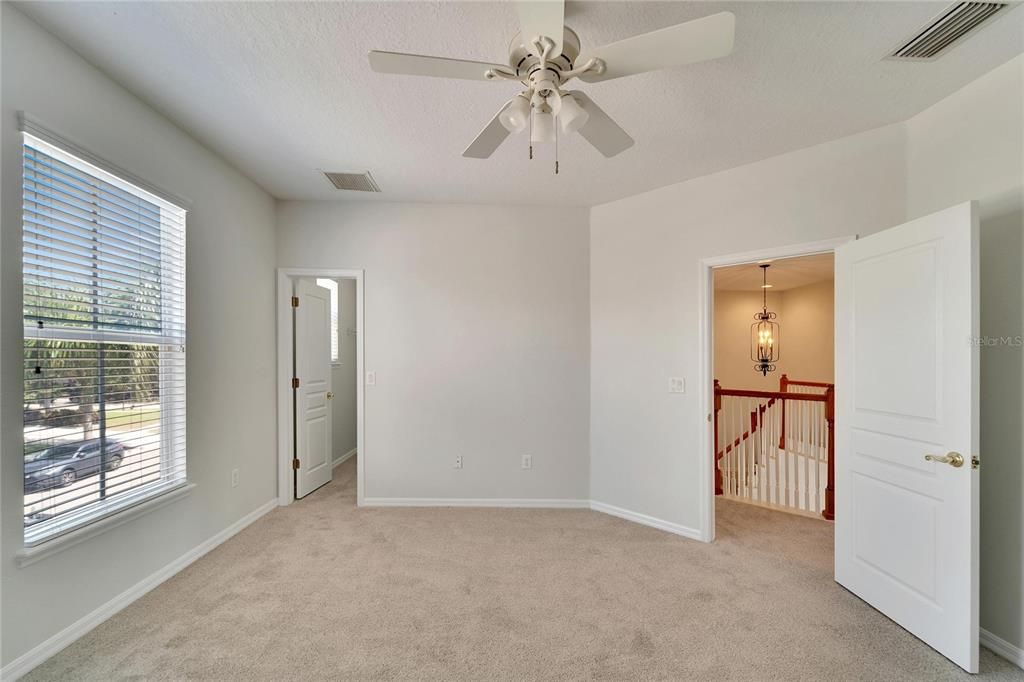 Empty room, Interior, Pendant Lights