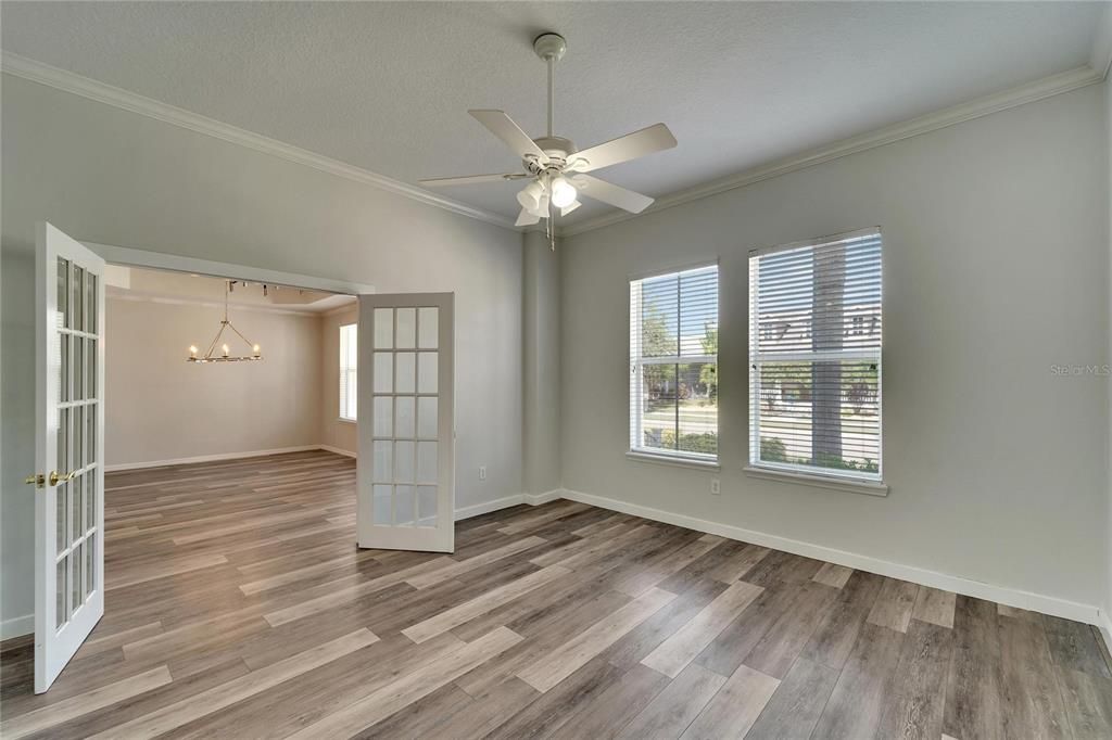 Chandelier, Empty room, Interior, Wood Texture Flooring