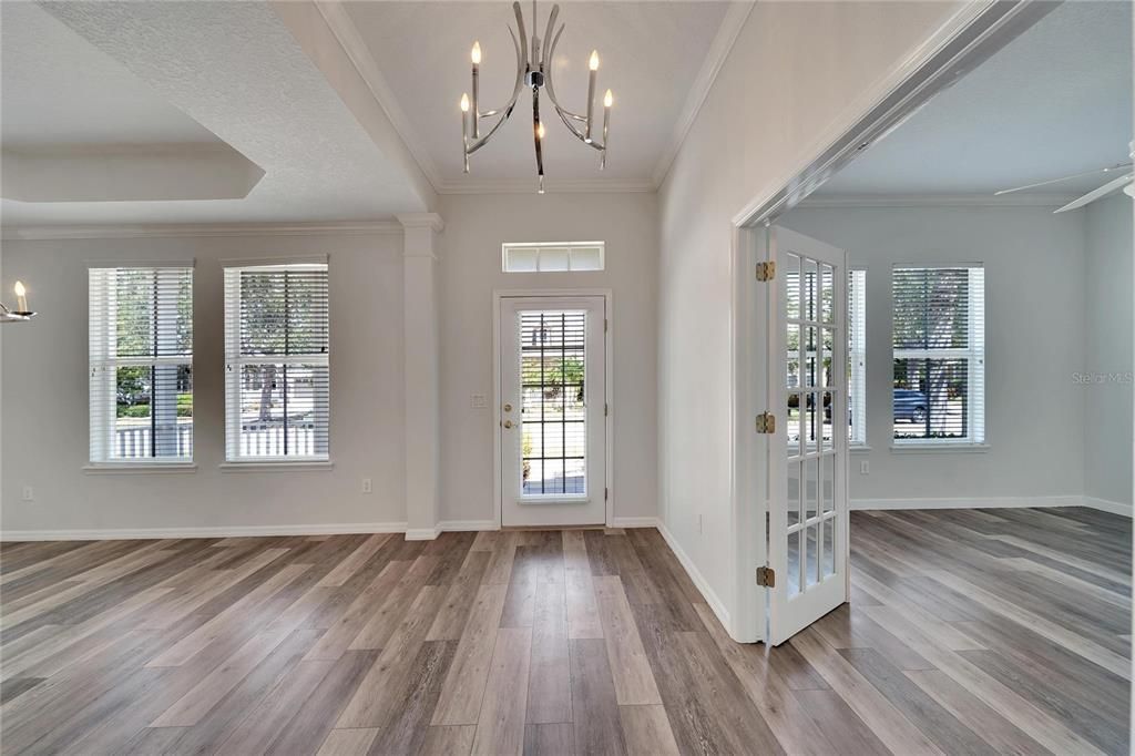 Chandelier, Empty room, Interior, Pendant Lights, Wood Texture Flooring