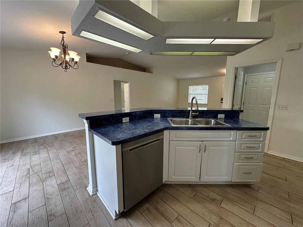 Chandelier, Interior, Kitchen, Wood Texture Flooring