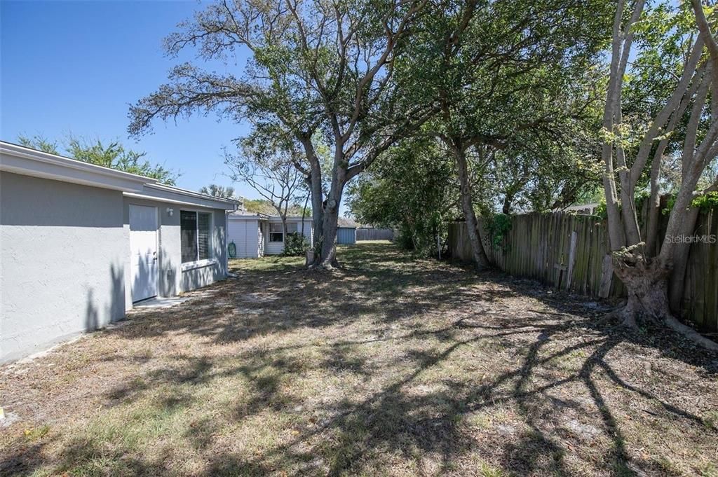 Backyard, Exterior