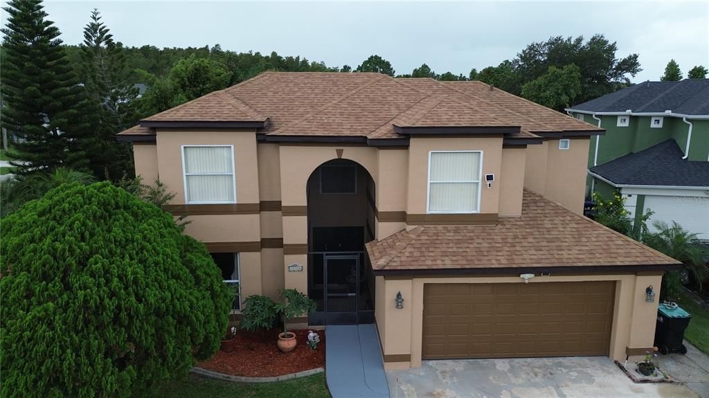 Attached, Exterior, Facade, Mediterranean