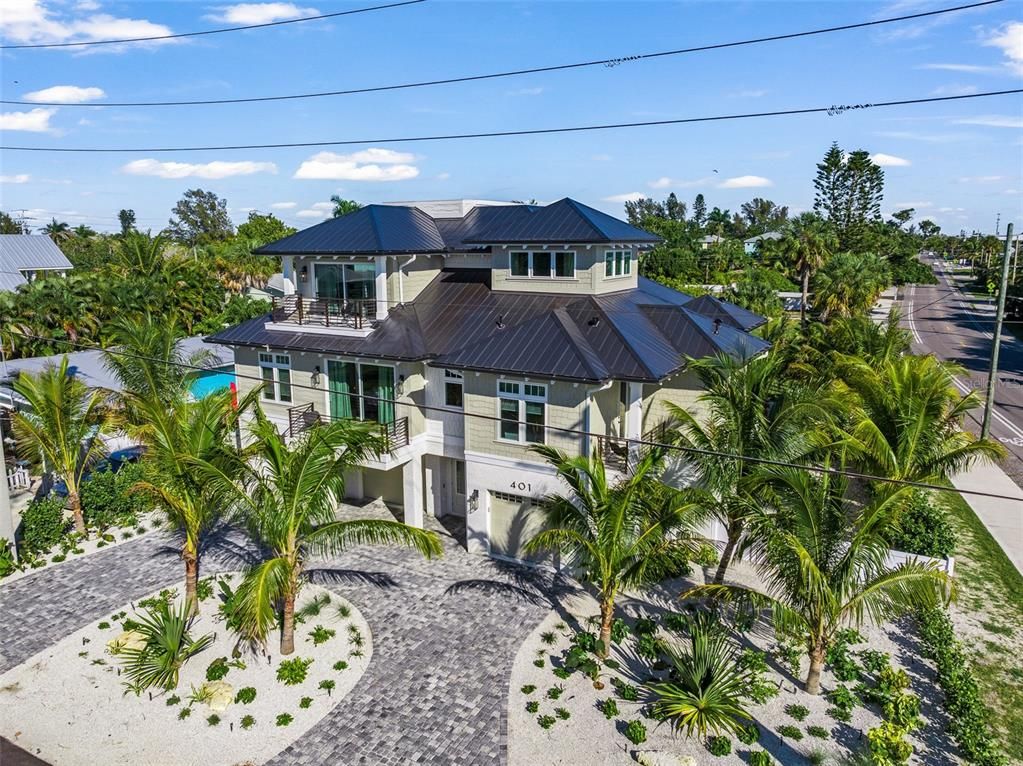 Exterior, Drone