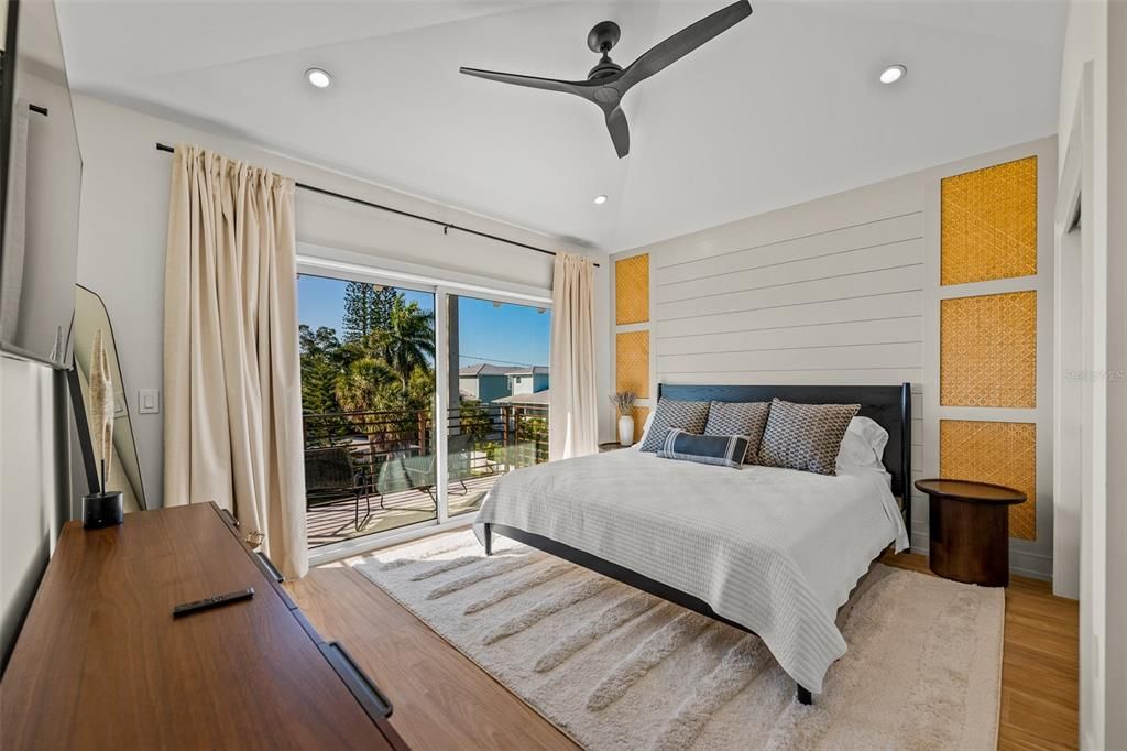 Bedroom, Interior, Recessed Lighting, Water, Wood Texture Flooring