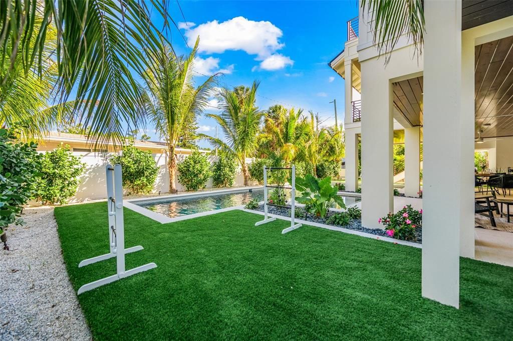 Backyard, Exterior, Pool