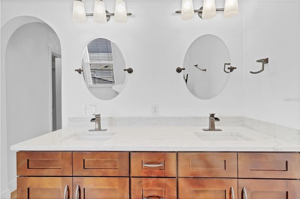 Bathroom, Dual Sink Vanities, Interior
