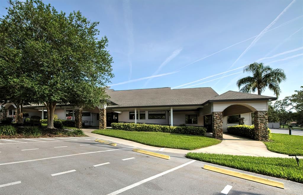 Exterior, Facade, Ranch