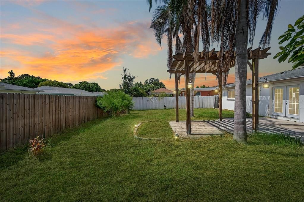 Backyard, Exterior