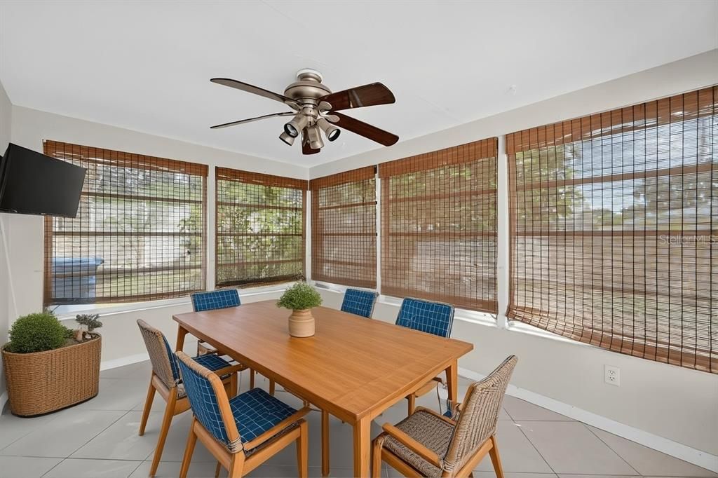 Dining room, Interior
