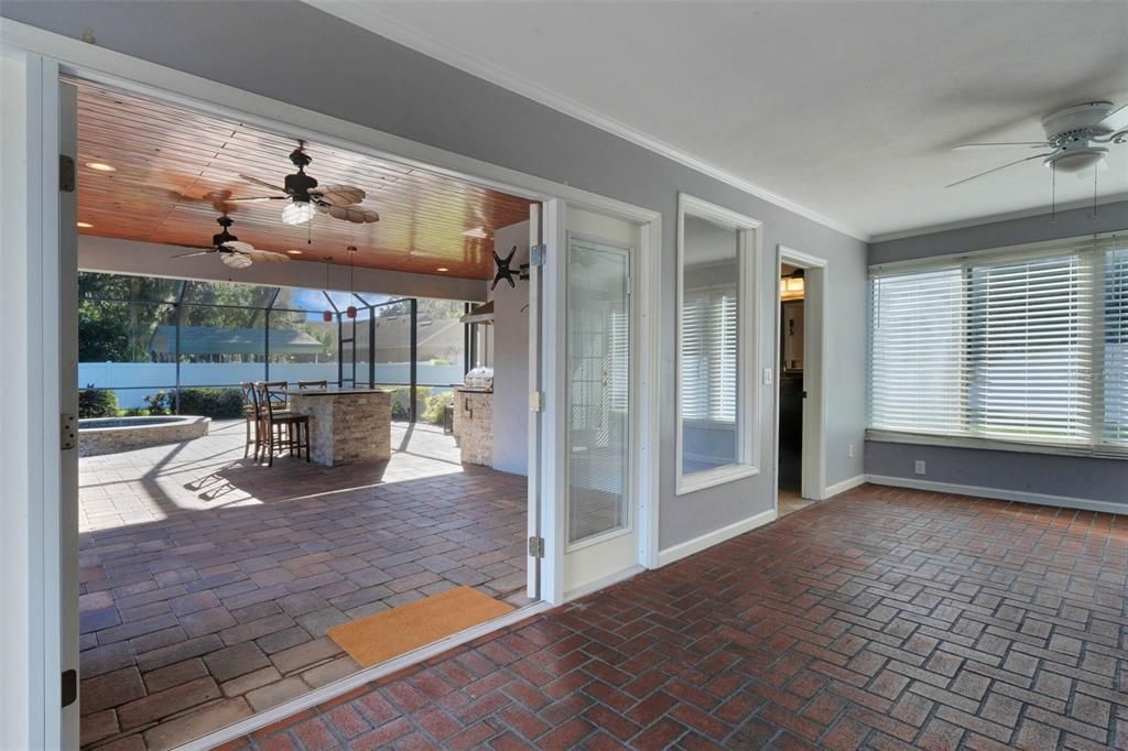 Dining room, Interior, Recessed Lighting, Sun Room