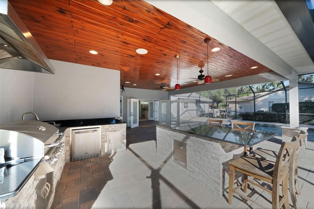 Exterior, Outdoor Kitchen, Recessed Lighting