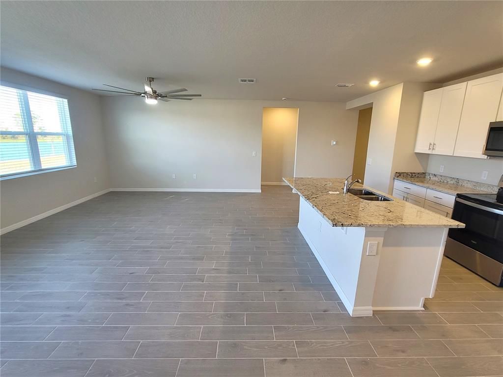 Empty room, Interior, Kitchen, Recessed Lighting