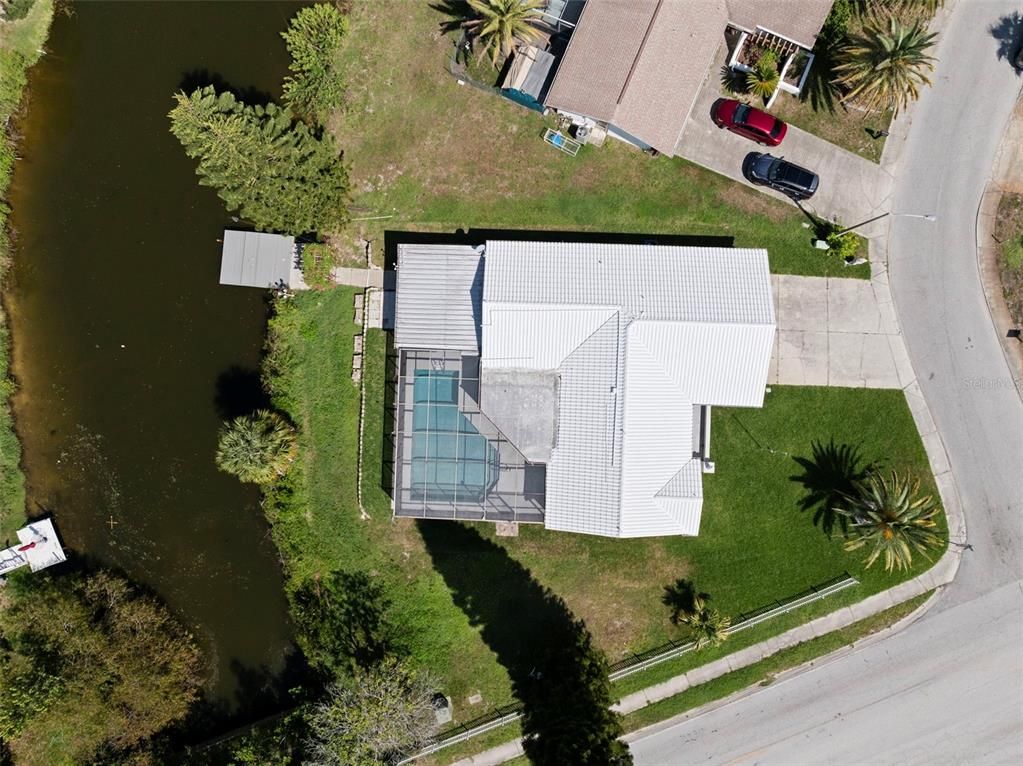 Exterior, Drone