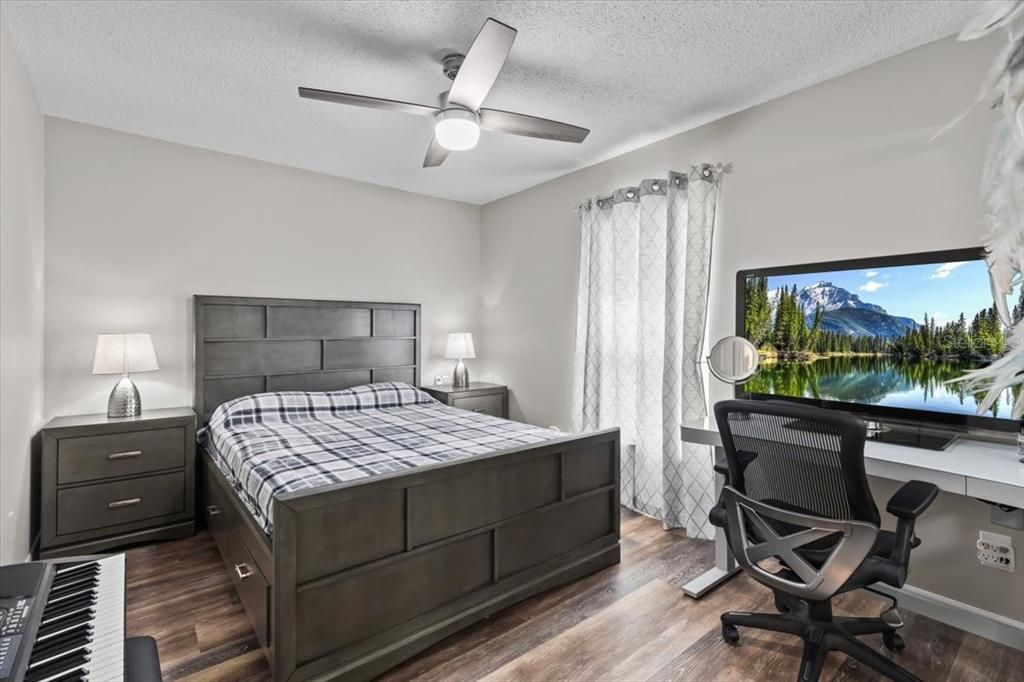 Bedroom, Home Office, Interior, Wood Texture Flooring