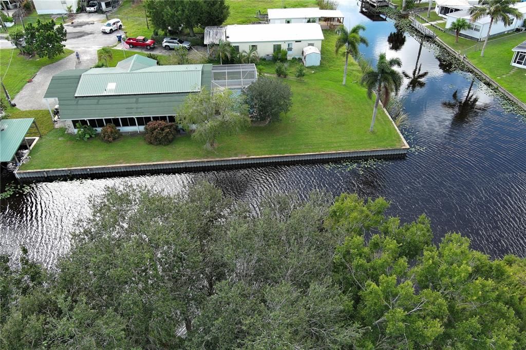 Exterior, Drone