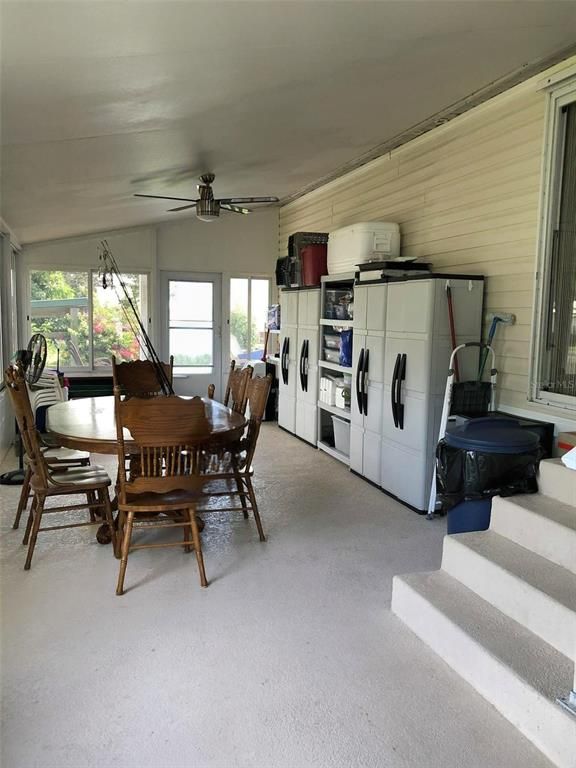 Dining room, Interior