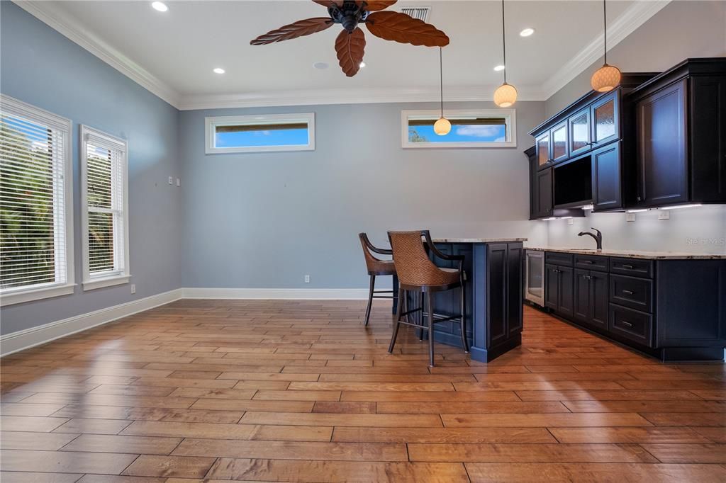 Interior, Pendant Lights, Recessed Lighting, Wood Texture Flooring