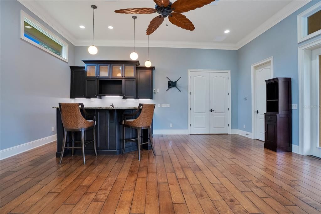 Interior, Kitchen, Pendant Lights, Recessed Lighting, Wood Texture Flooring