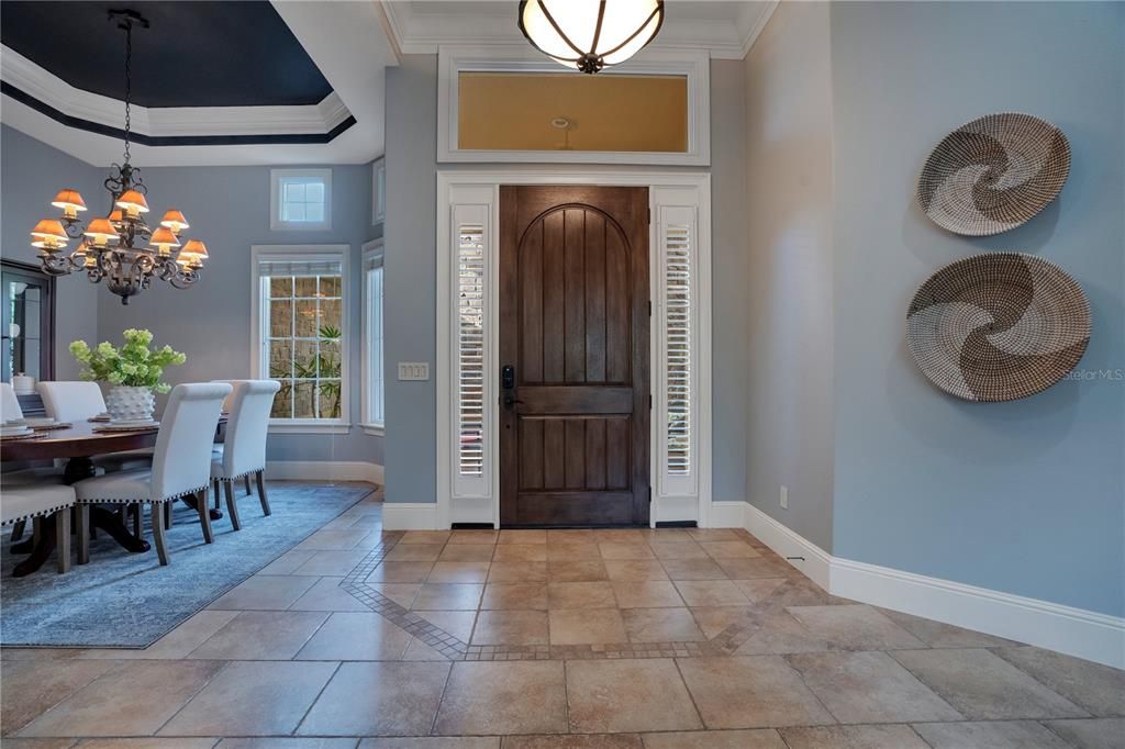 Chandelier, Dining room, Interior, Pendant Lights