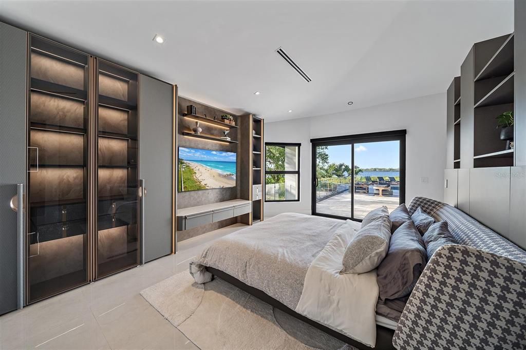 Bedroom, Interior, Recessed Lighting, Water