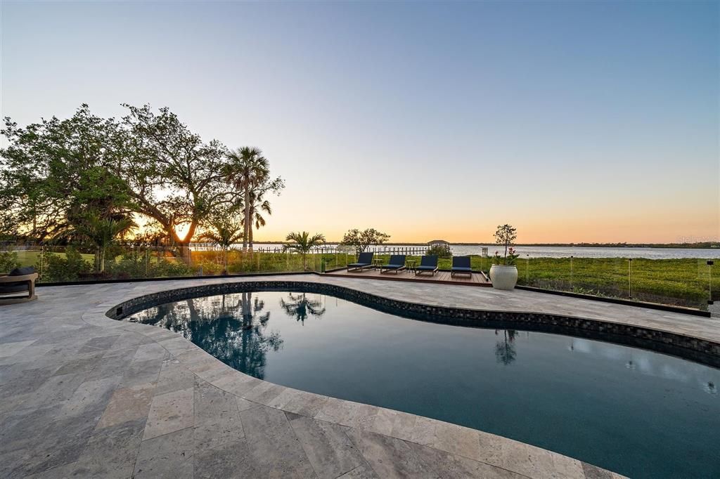 Exterior, Pool, Water