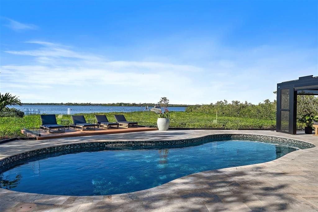 Exterior, Pool, Water