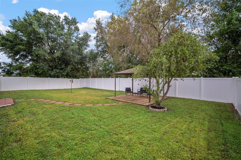 Backyard, Exterior