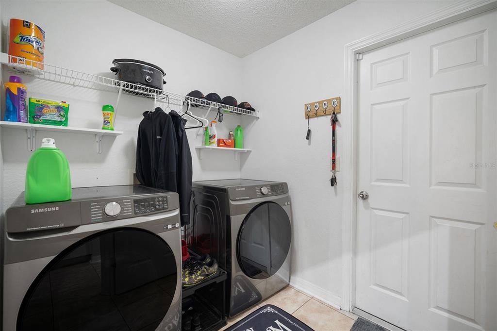 Interior, Washer