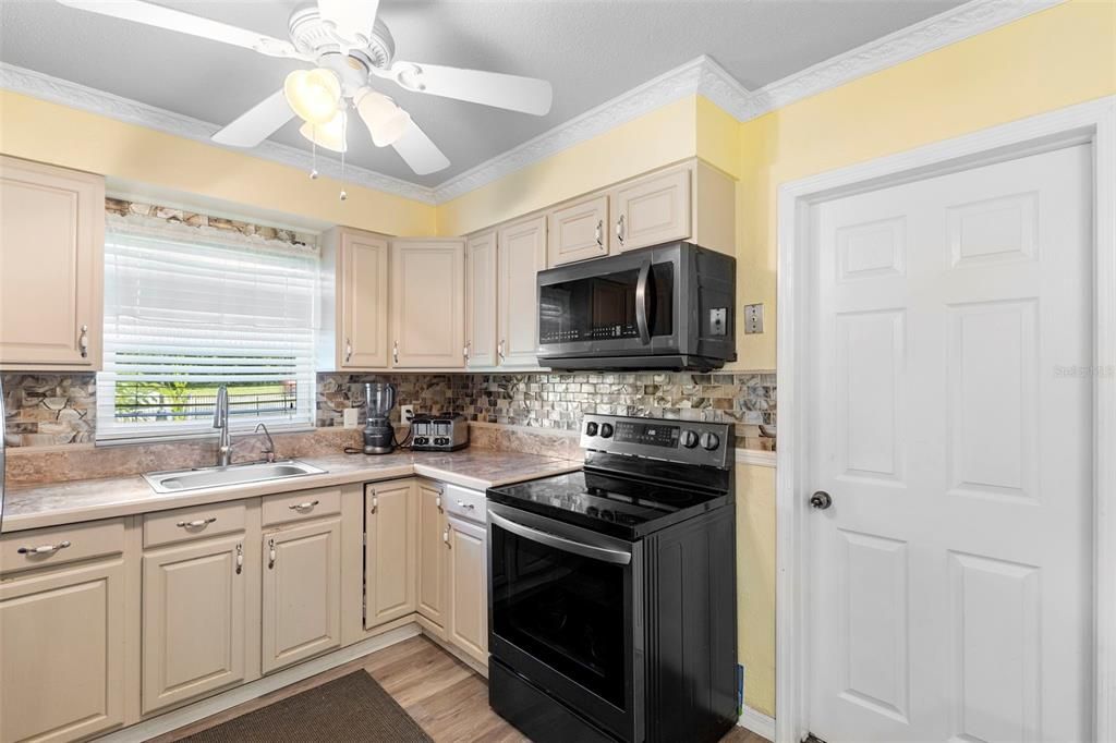 Interior, Kitchen, Wood Texture Flooring