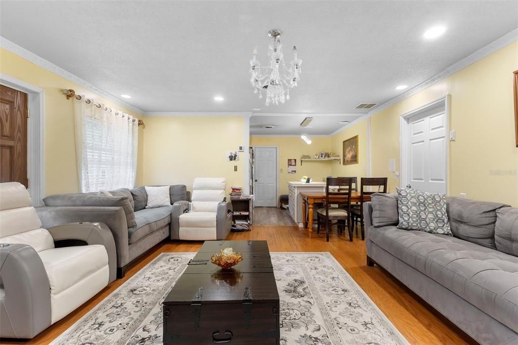 Chandelier, Dining room, Interior, Living room, Recessed Lighting, Wood Texture Flooring