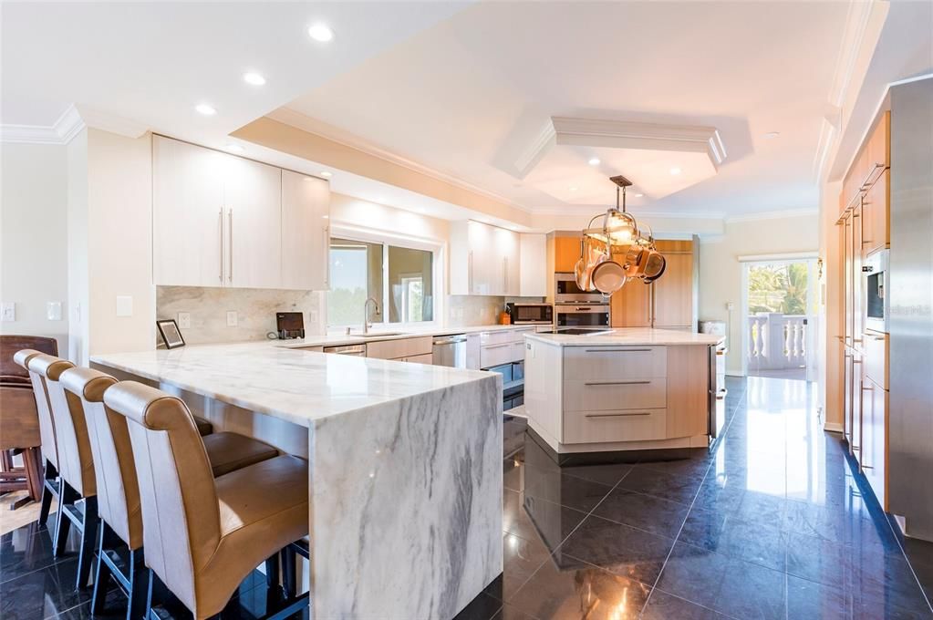 Chandelier, Interior, Kitchen, Recessed Lighting, Stainless Steel Appliances