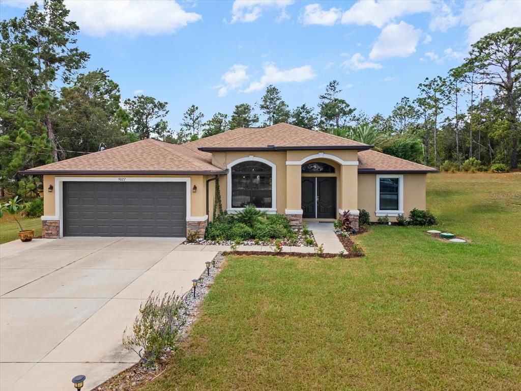 Attached, Backyard, Exterior, Facade, Ranch