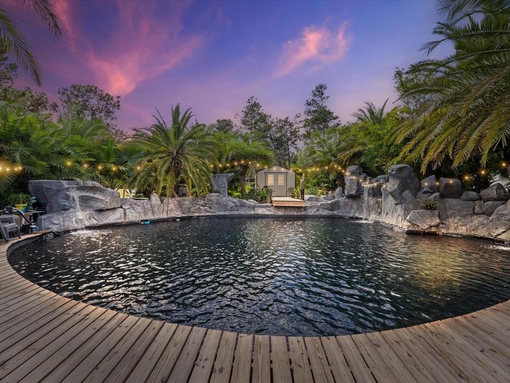 Exterior, Pool