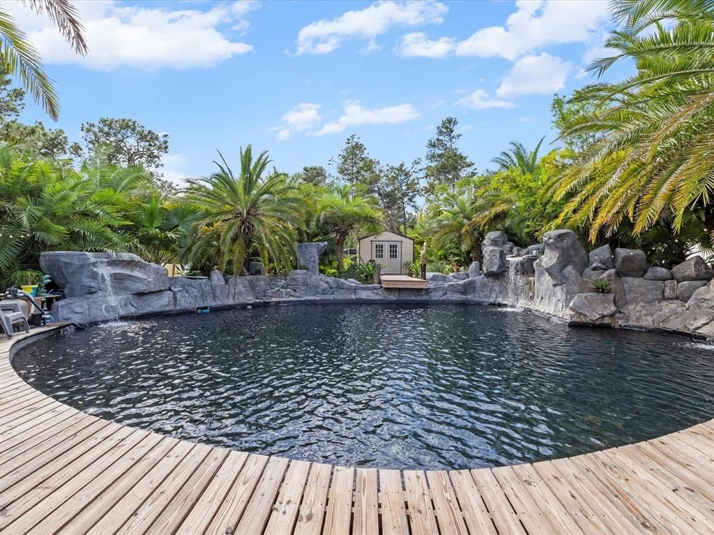 Exterior, Pool