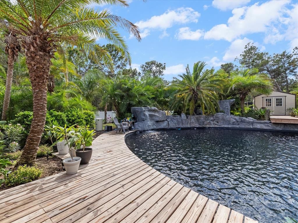 Exterior, Pool