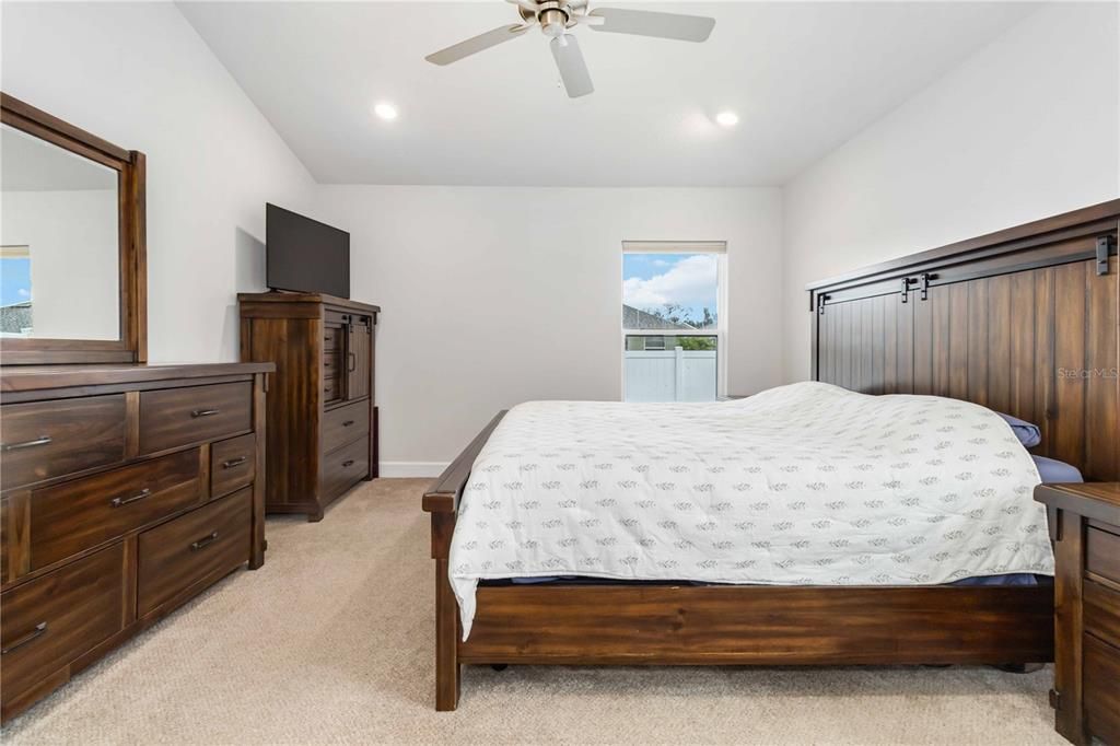Bedroom, Interior, Recessed Lighting