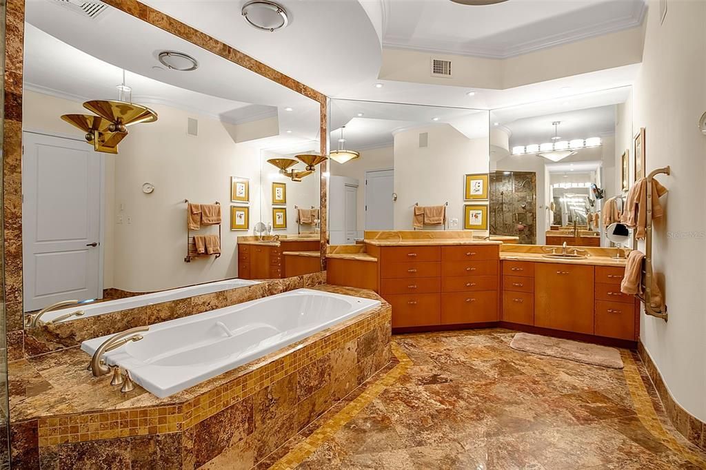 Bathroom, Dual Sink Vanities, Interior, Pendant Lights, Recessed Lighting