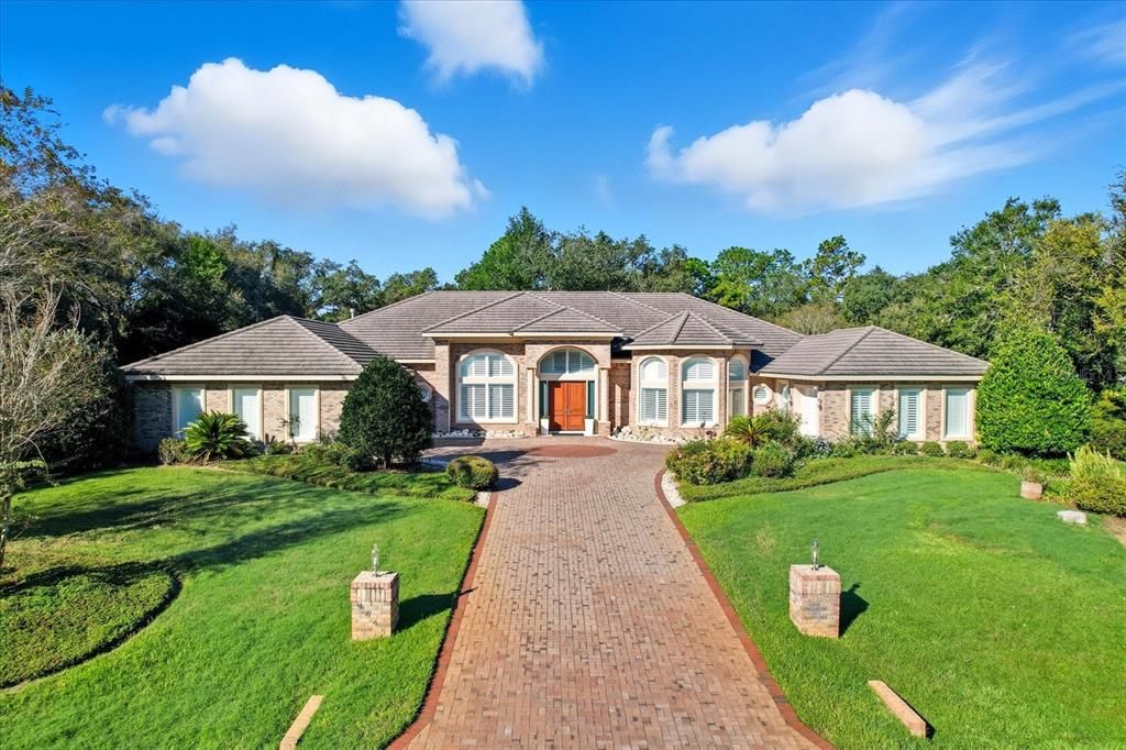 Backyard, Exterior, Facade, French Provincial