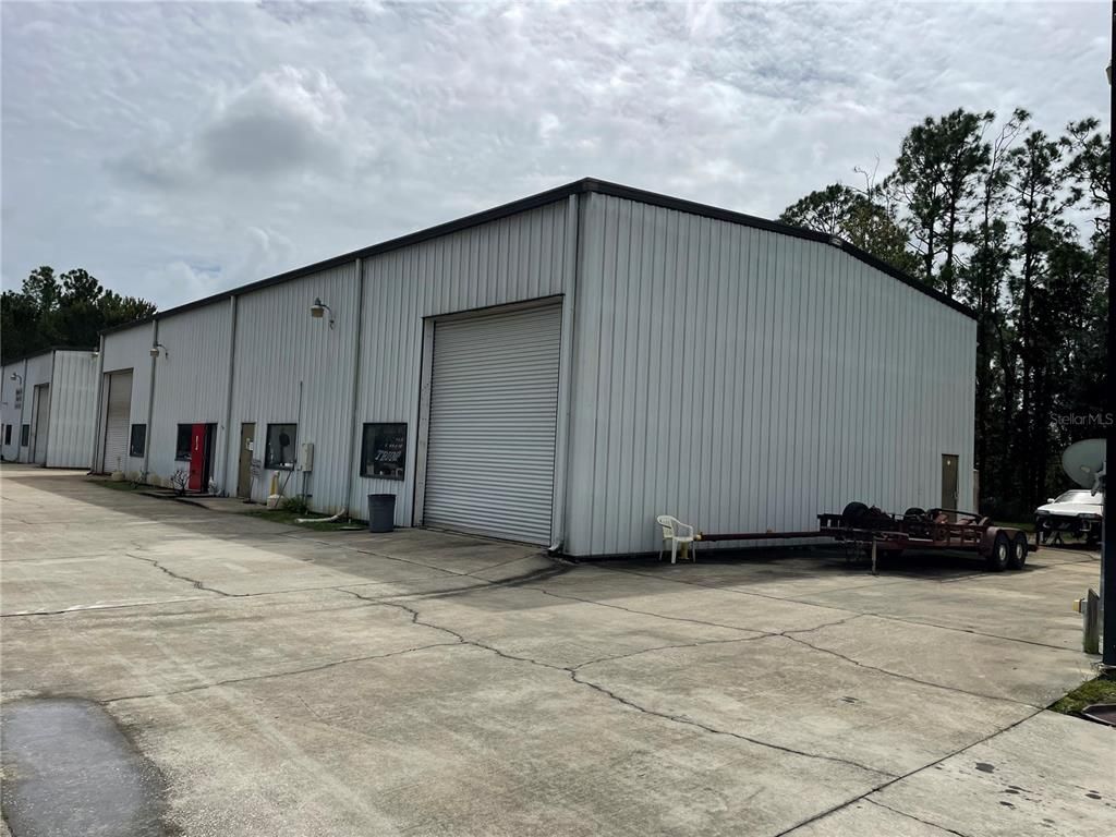 Detached Garage, Exterior