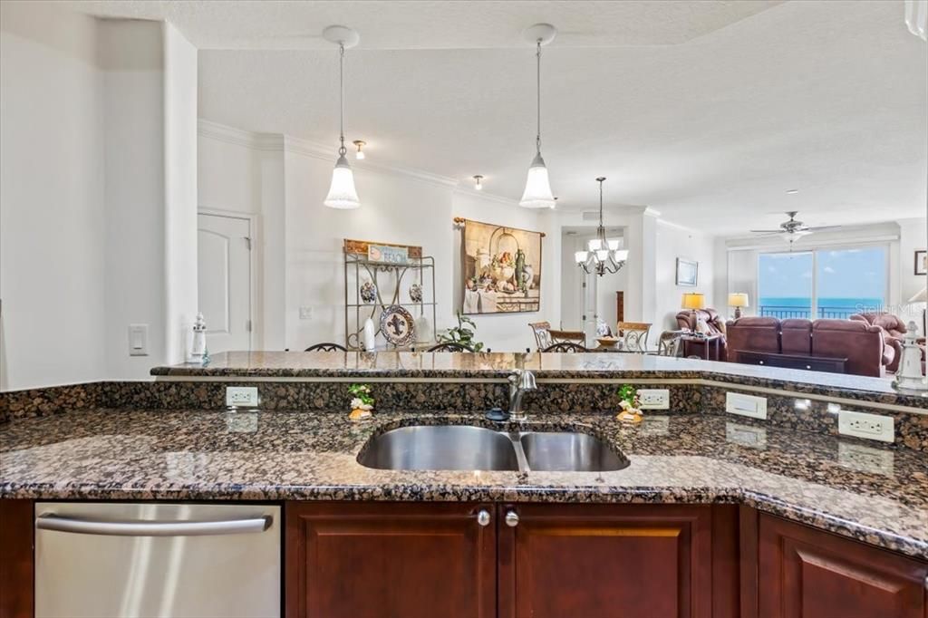 Chandelier, Dining room, Interior, Kitchen, Pendant Lights, Water