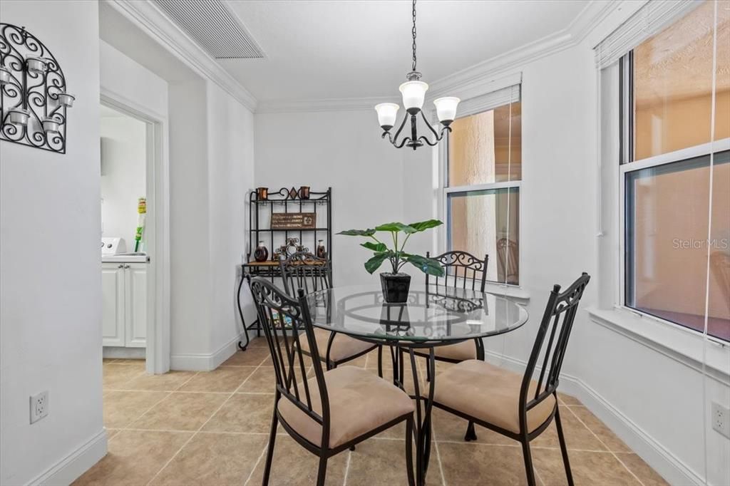 Chandelier, Dining room, Interior