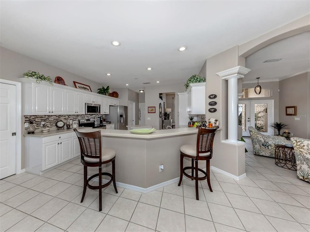 Interior, Kitchen, Pendant Lights, Recessed Lighting, Stainless Steel Appliances