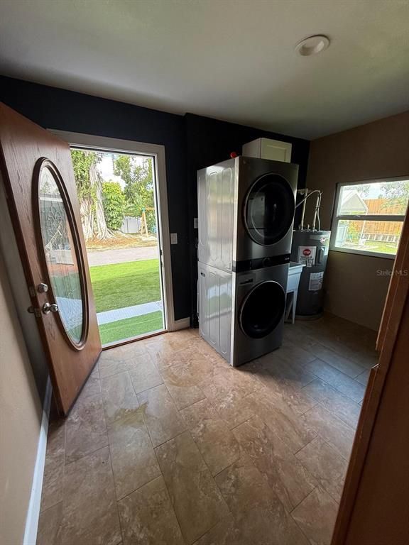 Interior, Recessed Lighting, Utility Closets, Washer