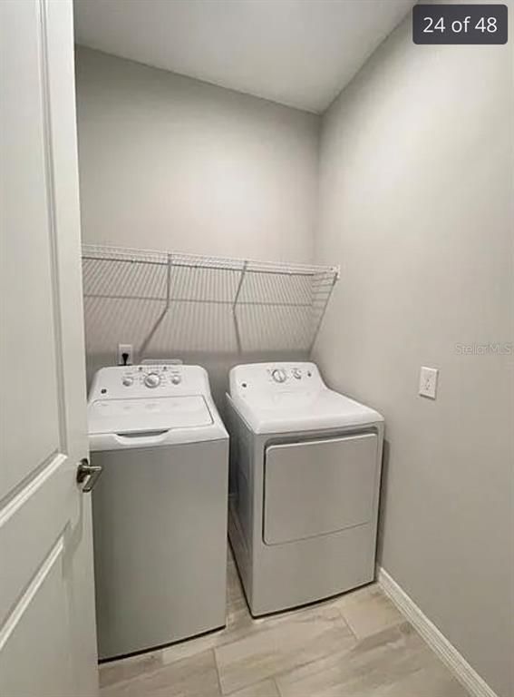 Interior, Washer, Wood Texture Flooring