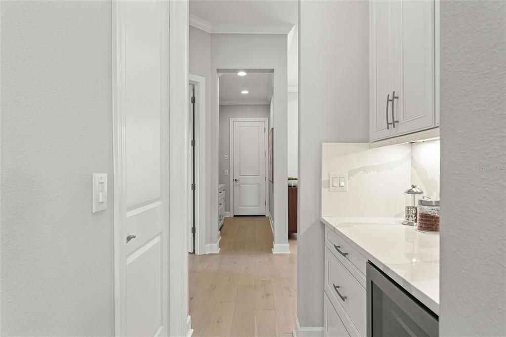 Interior, Recessed Lighting, Wood Texture Flooring