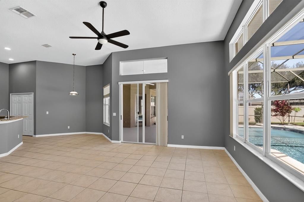 Empty room, Interior, Pendant Lights, Recessed Lighting