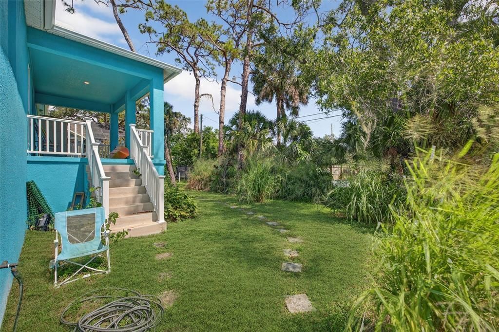 Backyard, Exterior