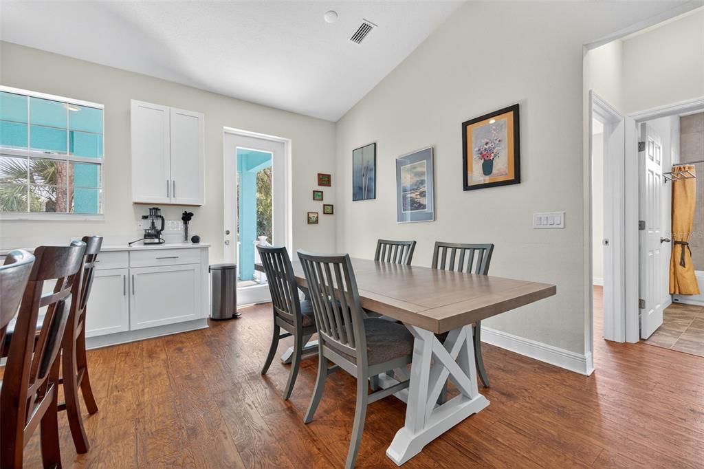 Dining room, Interior, Kitchen, Recessed Lighting, Wood Texture Flooring